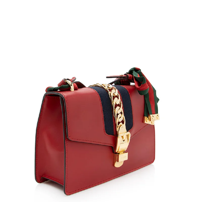 Women Gucci bags with a detachable mirror insideGucci Calfskin Sylvie Small Shoulder Bag (SHF-19227)