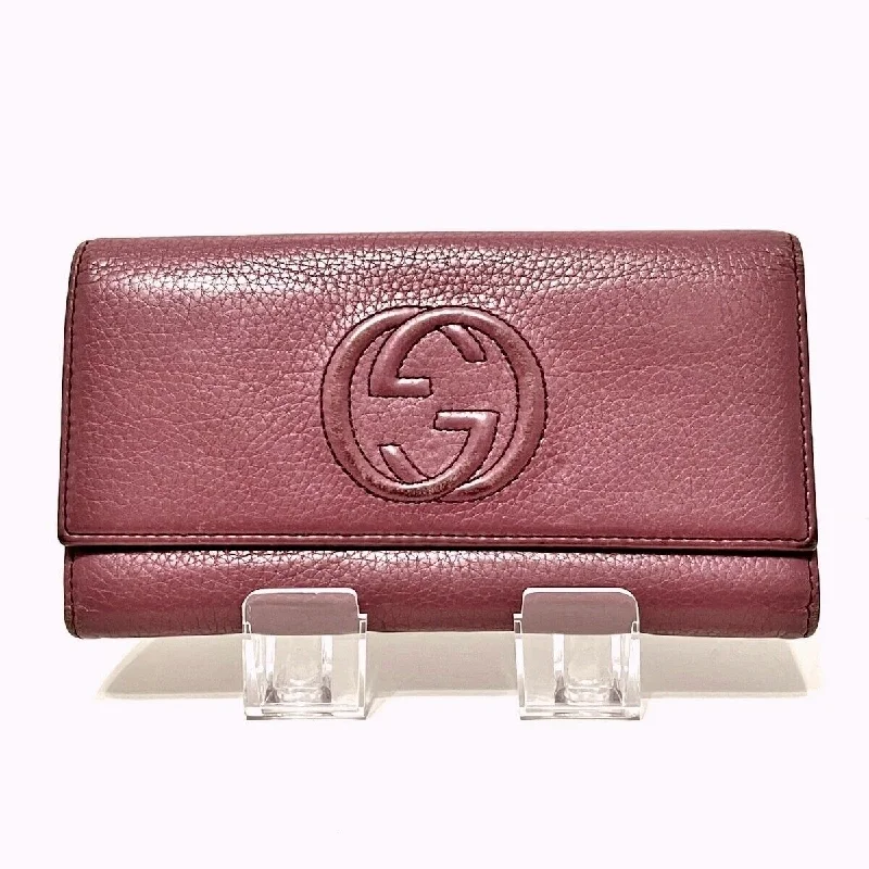 Gucci crossbody bags for women with adjustable leather strapsGucci Soho Pink Purple Leather -