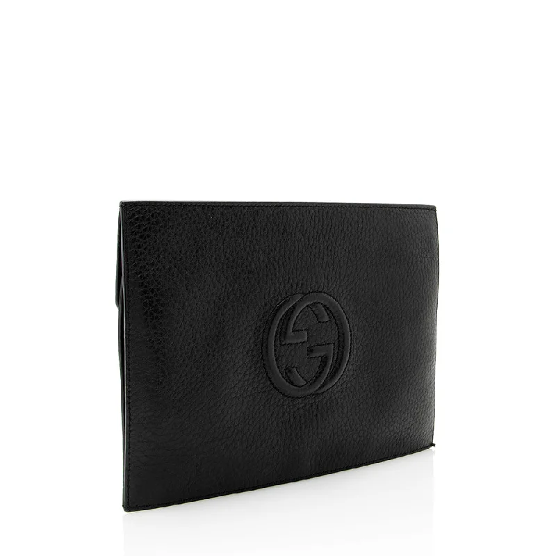 Women Gucci bags with interlocking G hardware for a classic lookGucci Calfskin Soho Document Holder (18095)