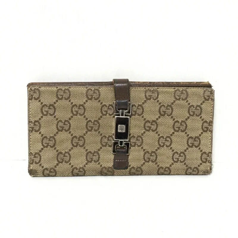 Ladies Gucci shoulder bags with a magnetic - closure flapGucci Jackie Gg Pattern Light Brown