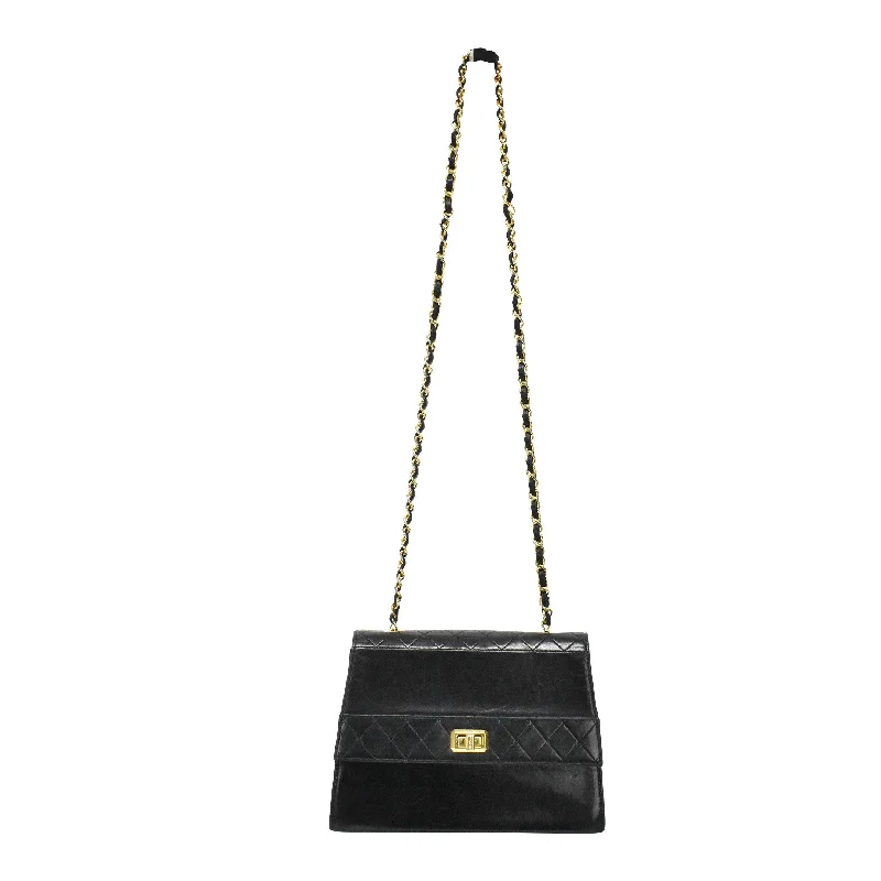 Chanel Classic Flap Bag for Evening PartyChanel 'Trapeze' Flap Bag