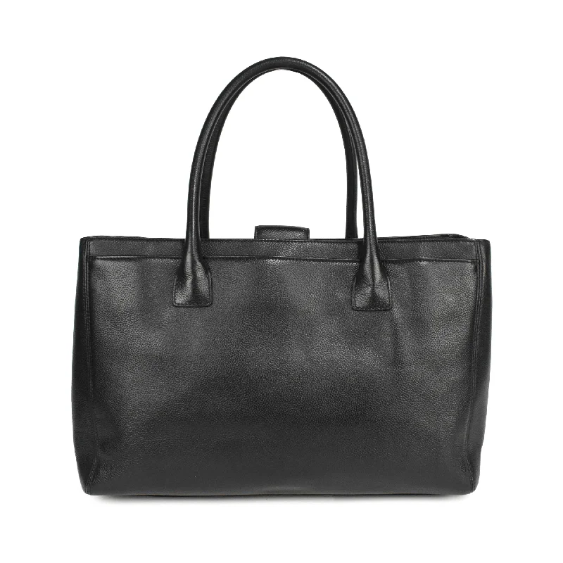 Chanel bags for a polished and professional appearanceChanel 'Executive' Tote Bag