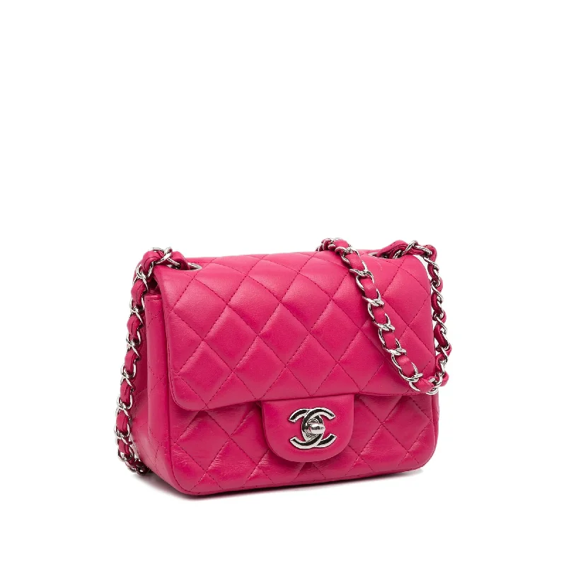 Chanel bags for the minimalist fashionChanel Mini Classic Lambskin Square Flap (7URREH)