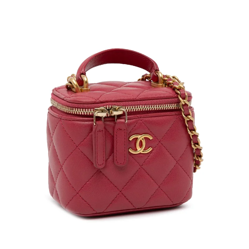 Chanel bags for the minimalist fashionChanel Mini Lambskin Top Handle Vanity Case with Chain (aE49jN)