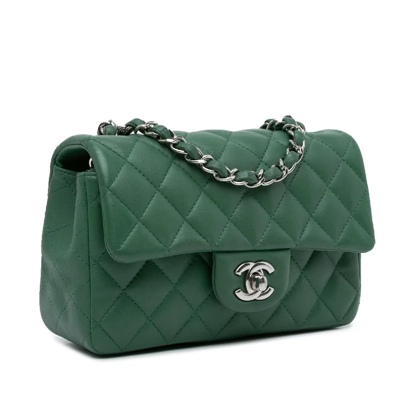 Chanel bags with intricate metal hardwareChanel Mini Rectangular Classic Lambskin Single Flap (VkUtVQ)