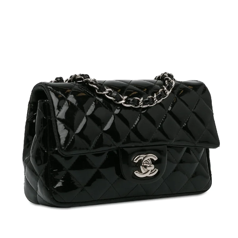 Chanel bags perfect for everyday elegChanel Mini Rectangular Classic Patent Single Flap (fnfHQ4)