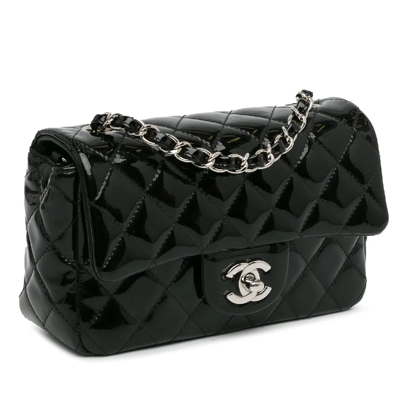 Chanel bags for a polished and professional appearanceChanel Mini Rectangular Classic Patent Single Flap (foRix8)