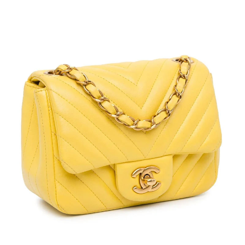 Chanel bags with modern touchesChanel Mini Square Classic Lambskin Chevron Single Flap (Hg3a1b)