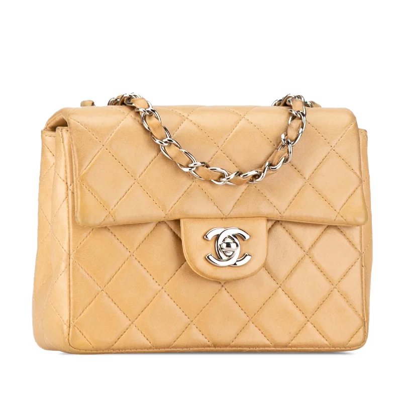 Chanel bags with classic and elegant designsChanel Mini Square Classic Lambskin Single Flap (jnohQq)