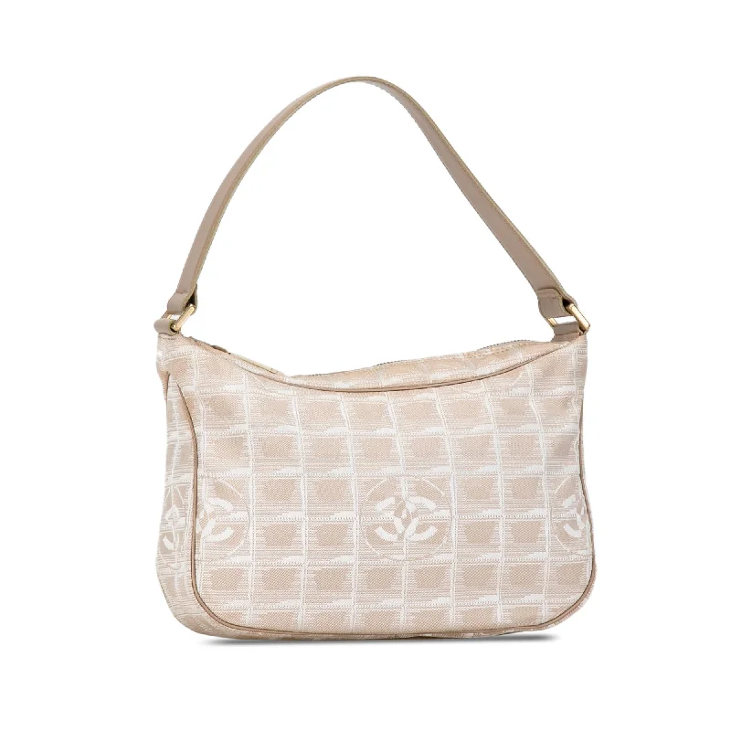 Chanel Lightweight Handbag for Daily ErrandsChanel New Travel Line Handbag (UKUAFJ)