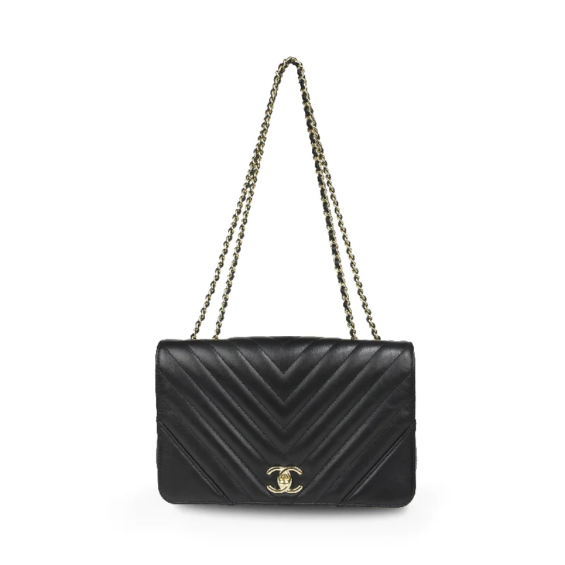 Chanel All - Match Handbag for Versatile StylingChanel 'Statement Flap' Handbag