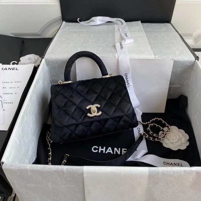 Chanel Handbag with Adjustable Strap for ComfortWF - Chanel Bags - 2583