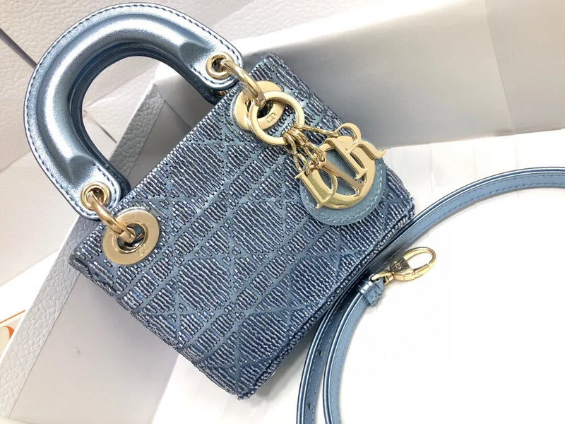 Christian Dior bags with a quilted pattern and gold - toned hardwareDior Bag