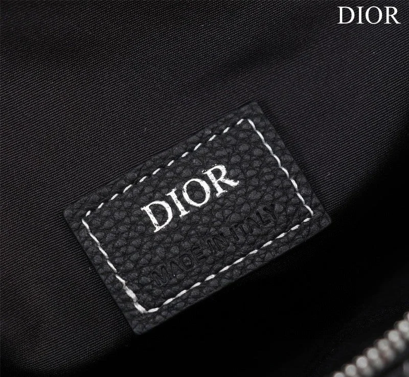 Christian Dior bags with a detachable coin purse insideDior Bag